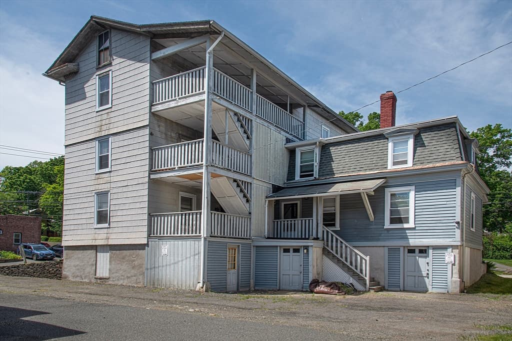 351 Main Street, Amherst MA 01002 photo 7
