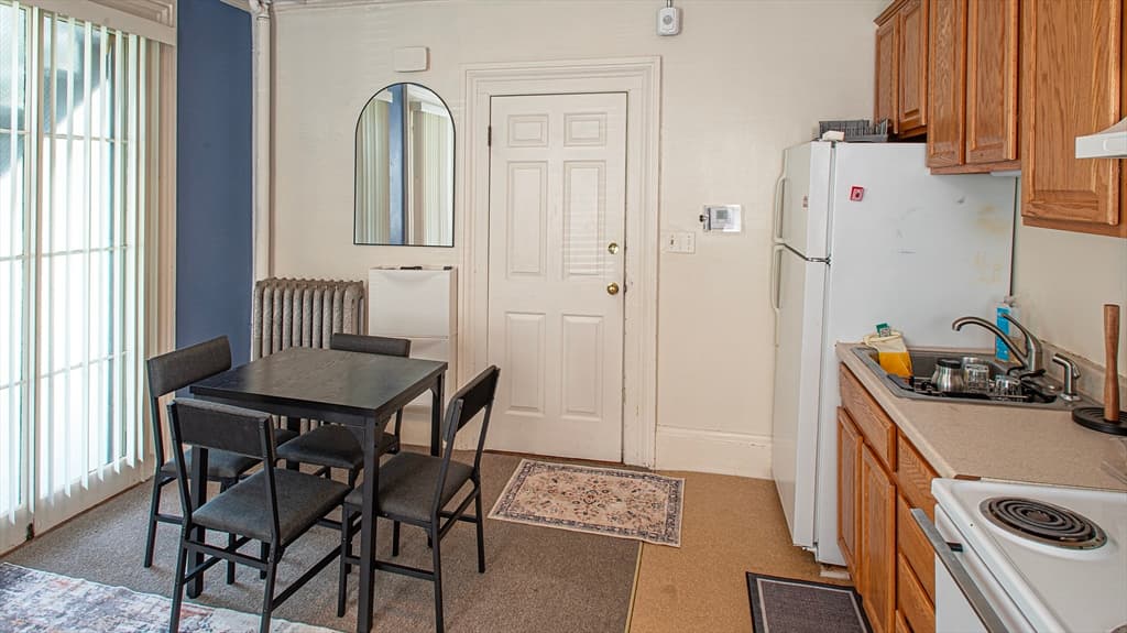 351 Main Street, Amherst MA 01002 photo 11