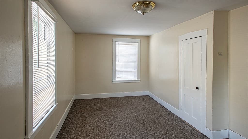 351 Main Street, Amherst MA 01002 photo 19