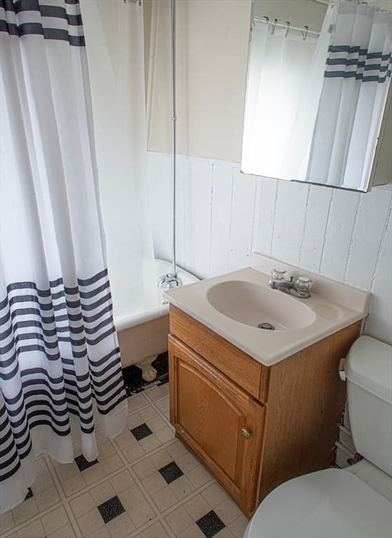 351 Main Street, Amherst MA 01002 photo 25