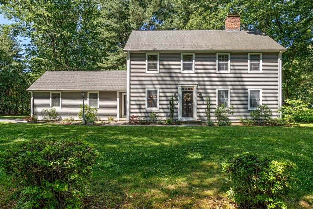 Single Family Residence at 12 Blueberry Bend, South Hadley MA 01075, photo 36 of 38