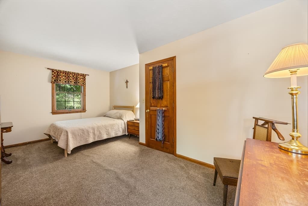 Single Family Residence at 12 Blueberry Bend, South Hadley MA 01075, photo 32 of 38