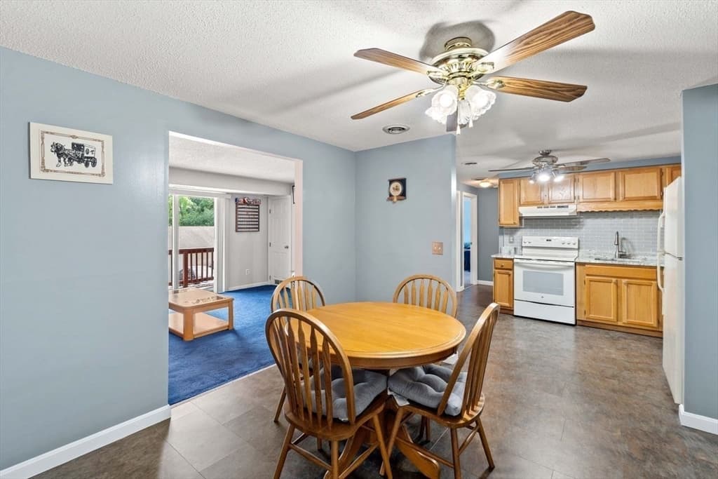 67 Randolph Dr # 67, Tewksbury MA 01876 photo 2