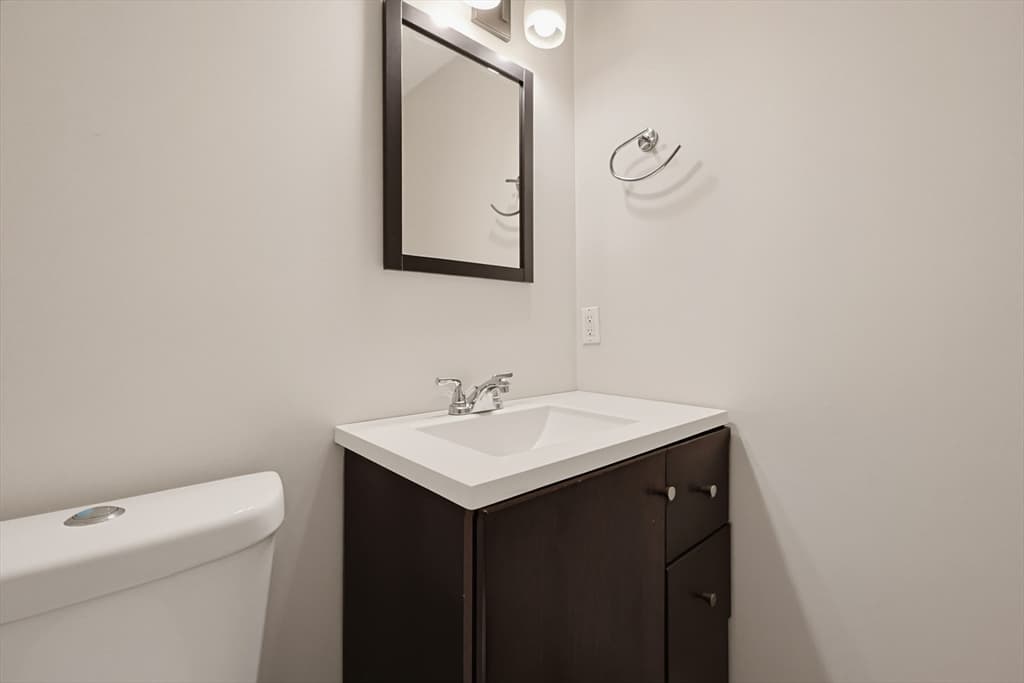 Condominium at 33 Half Crown Cir # 33, Ashland MA 01721, Ashland, photo 17 of 42