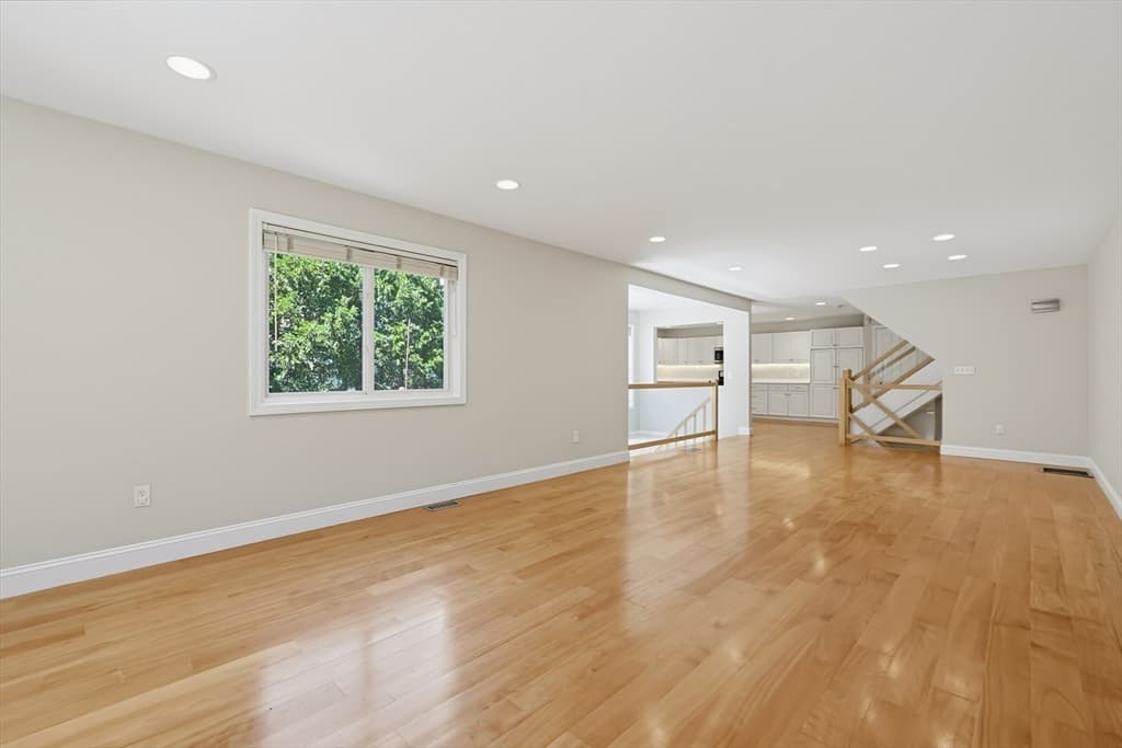 Condominium at 33 Half Crown Cir # 33, Ashland MA 01721, Ashland, photo 16 of 42