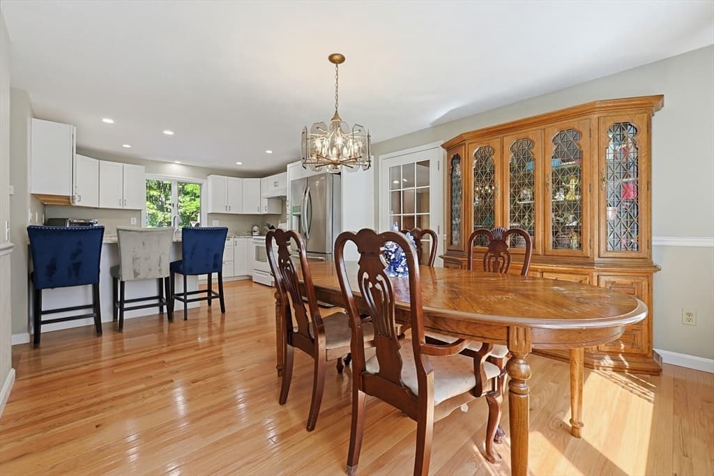 Single Family Residence at 170 Rocky Hill Rd, Rehoboth MA 02769, Rehoboth, photo 15 of 42