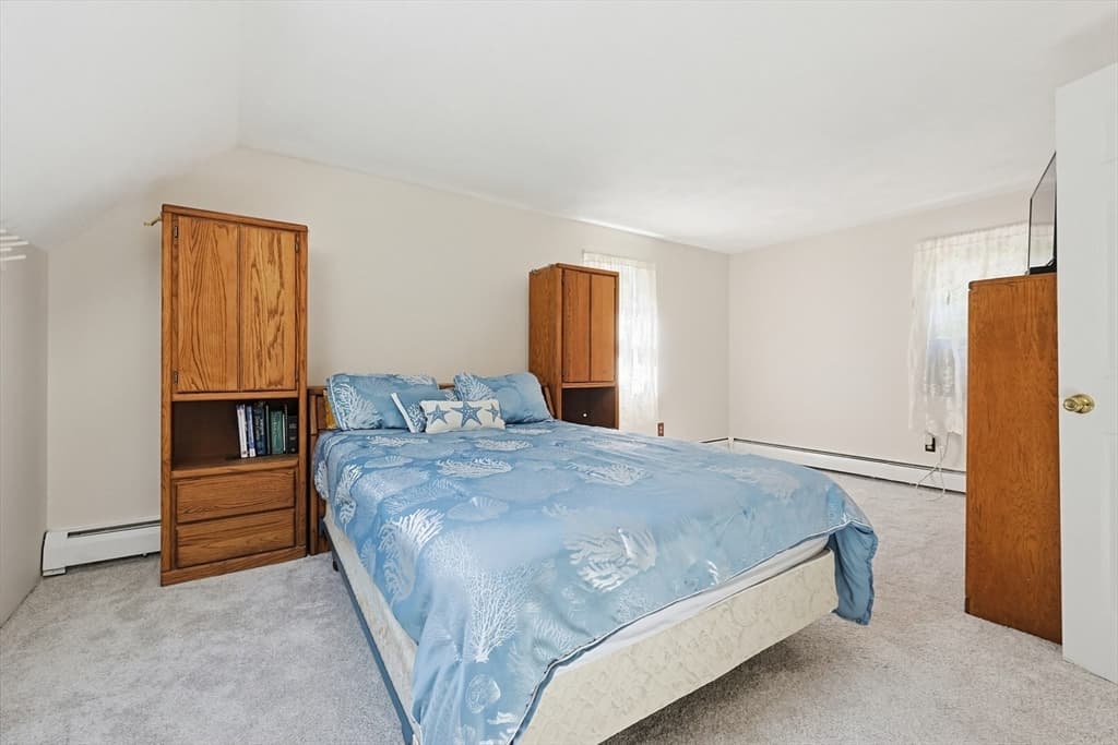 Single Family Residence at 170 Rocky Hill Rd, Rehoboth MA 02769, Rehoboth, photo 19 of 42