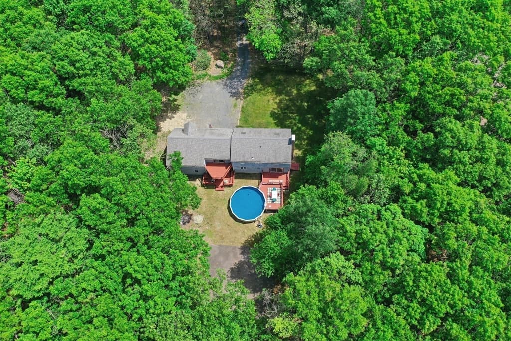 Single Family Residence at 170 Rocky Hill Rd, Rehoboth MA 02769, Rehoboth, photo 40 of 42