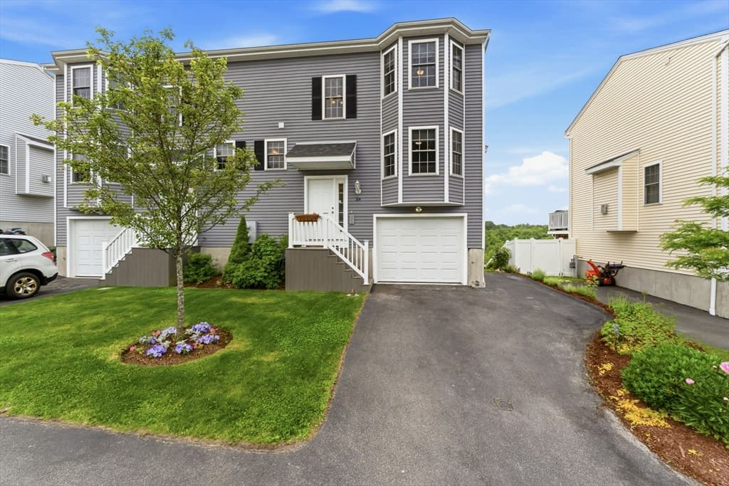 Single Family Residence at 34 Bittersweet Blvd, Worcester MA 01607, photo 3 of 42