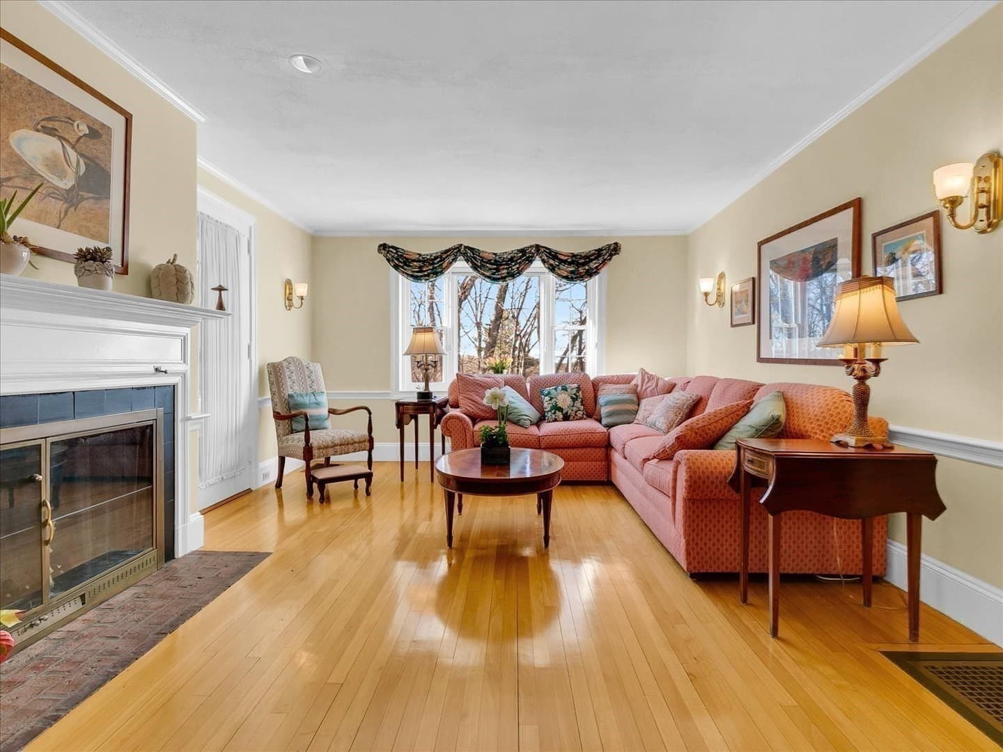 Residential at 243 Upland Ave, Newton MA 02461, Newton, photo 16 of 40
