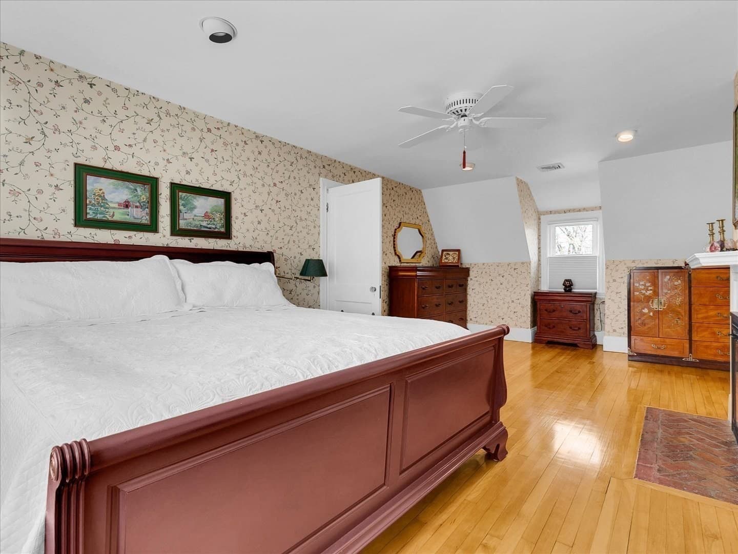 Residential at 243 Upland Ave, Newton MA 02461, Newton, photo 25 of 40