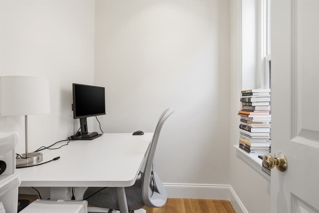 Condominium at 73 Myrtle St # 2, Boston MA 02114, photo 10 of 13