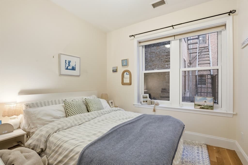 Condominium at 73 Myrtle St # 2, Boston MA 02114, photo 11 of 13