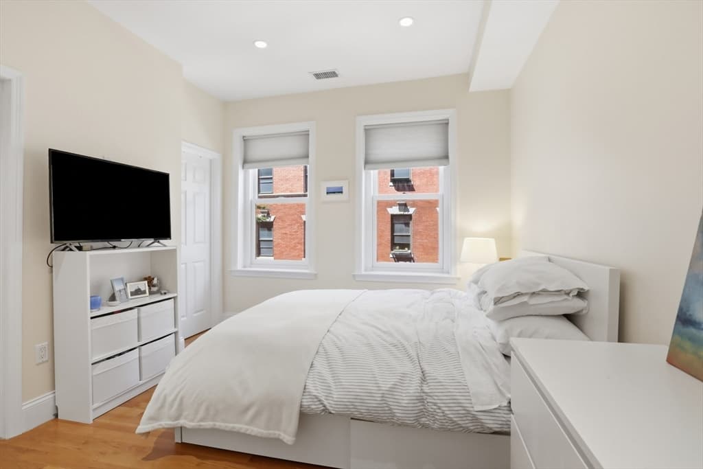 Condominium at 73 Myrtle St # 2, Boston MA 02114, photo 8 of 13