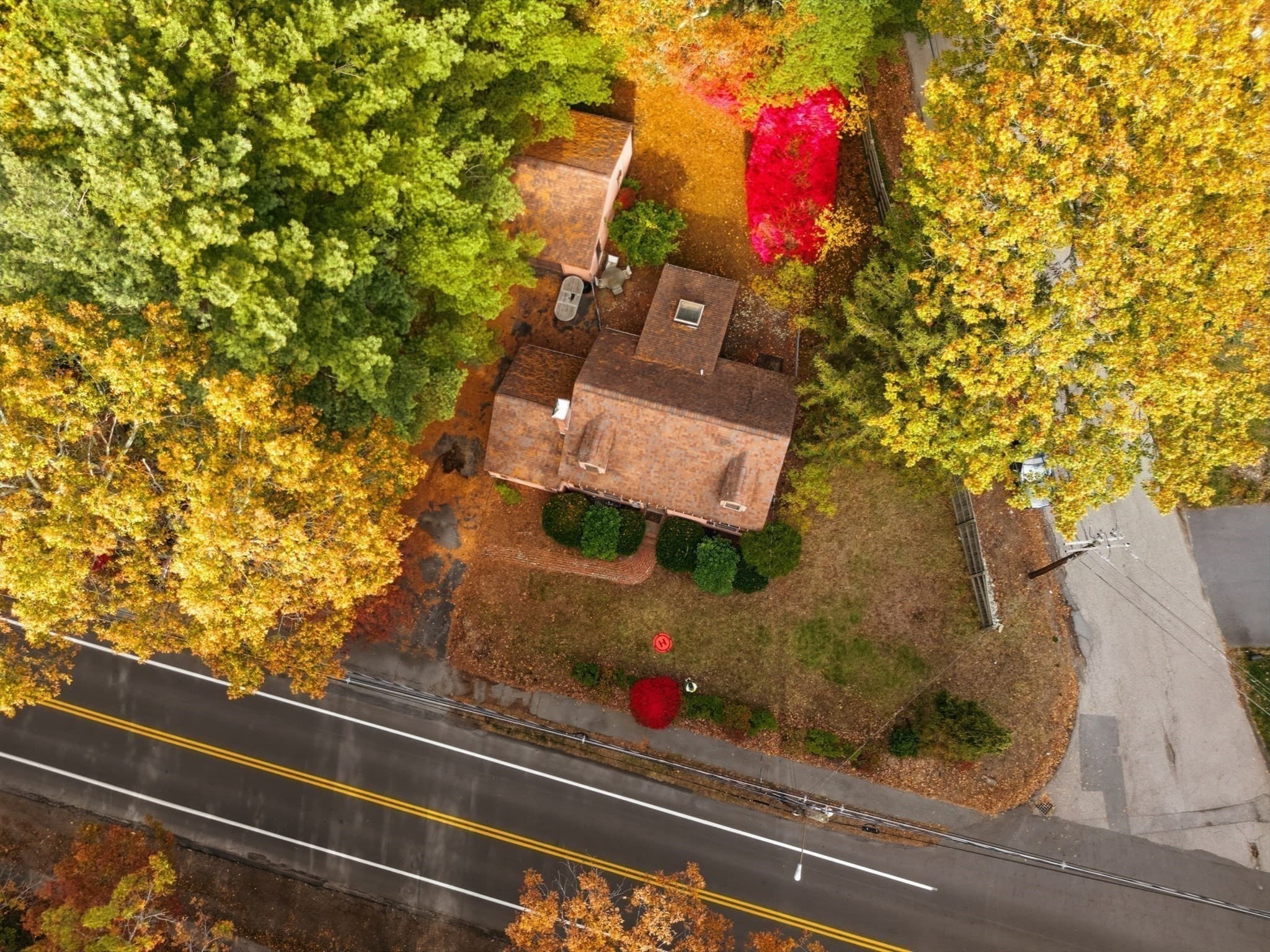 Single Family Residence at 287 High Rock St, Needham MA 02492, photo 5 of 10