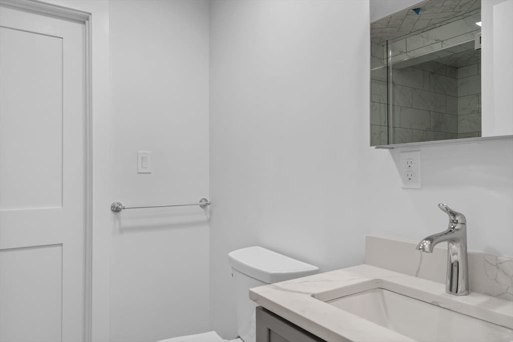 33 Farragut Ave, Medford MA 02155 photo 24