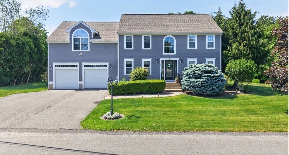 185 Rosewood Road, Somerset MA 02726