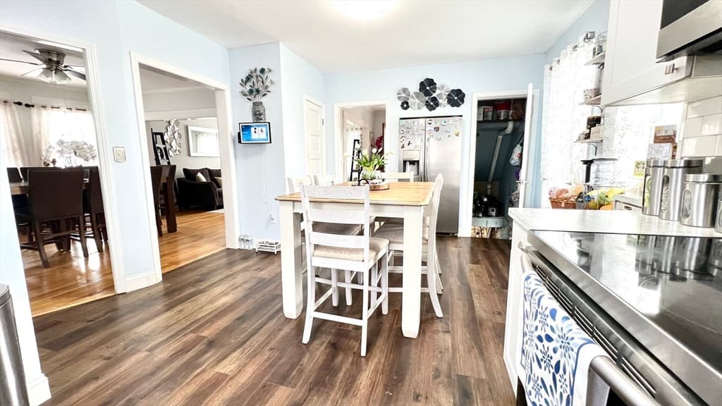 Single Family Residence at 603 Temple, Whitman MA 02382, photo 6 of 42