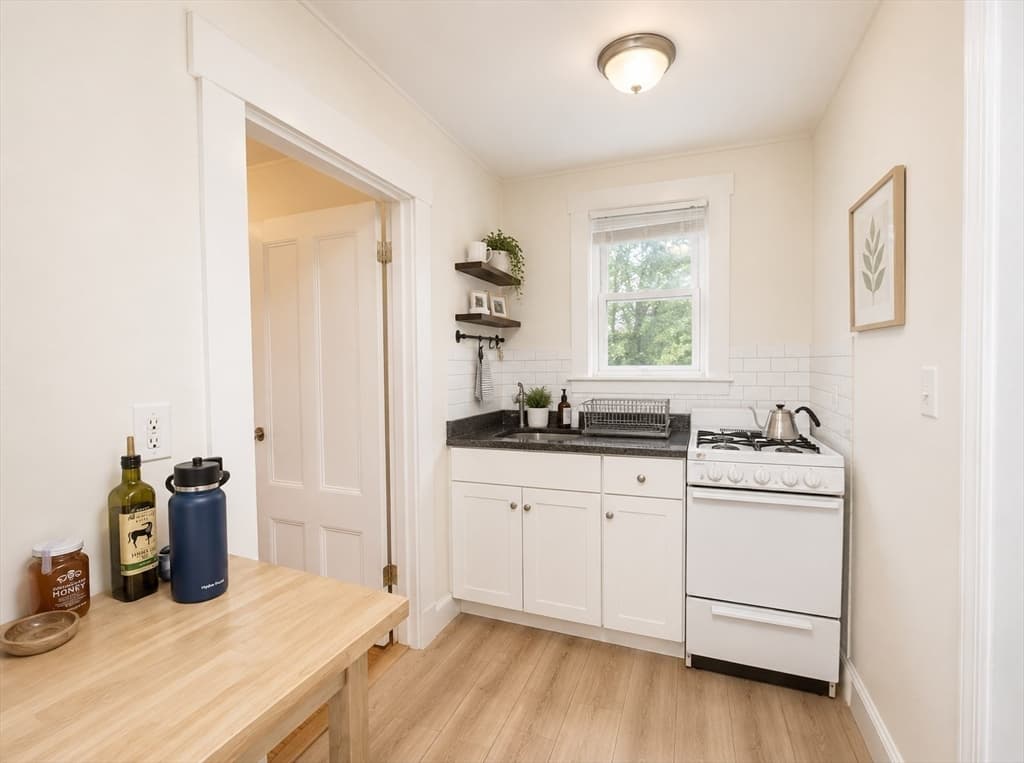 5-9 Family at 23-25 Inman St, Cambridge MA 02139, Cambridge, photo 19 of 31