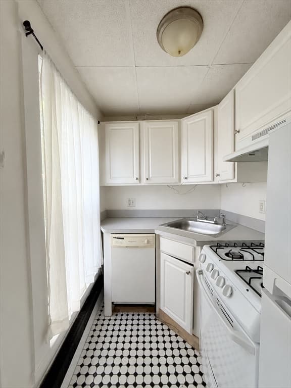 5-9 Family at 23-25 Inman St, Cambridge MA 02139, Cambridge, photo 4 of 31