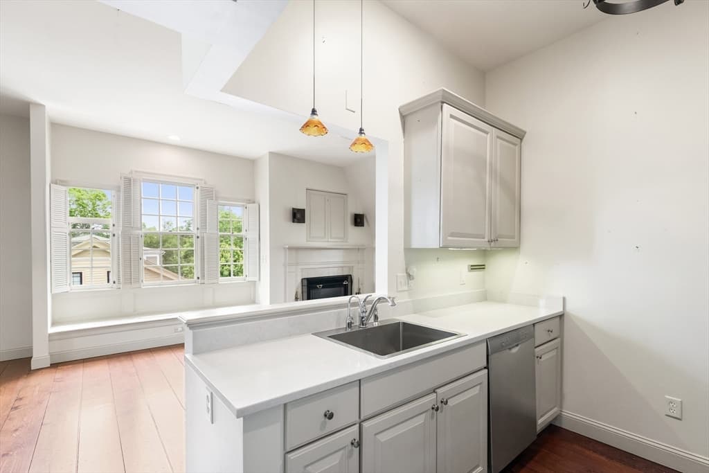 110 High St # 3, Newburyport MA 01950 photo 10