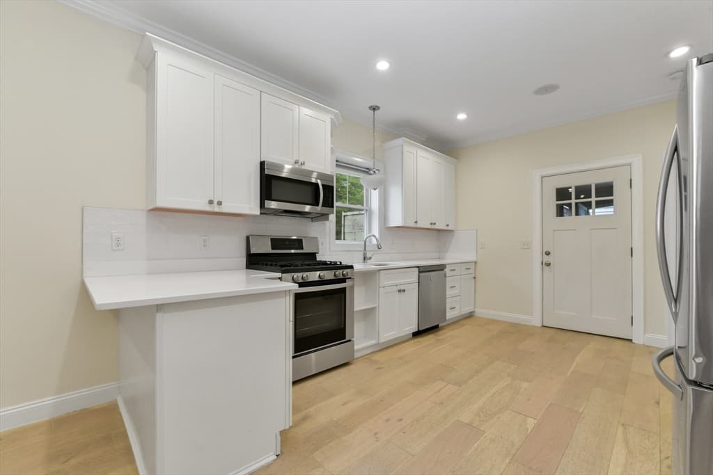 Condominium at 111 Maverick St. # 1, Boston MA 02128, photo 2 of 16