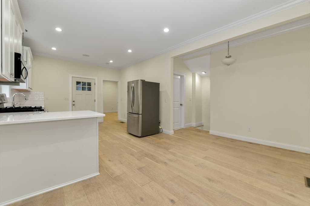 Condominium at 111 Maverick St. # 1, Boston MA 02128, photo 5 of 16