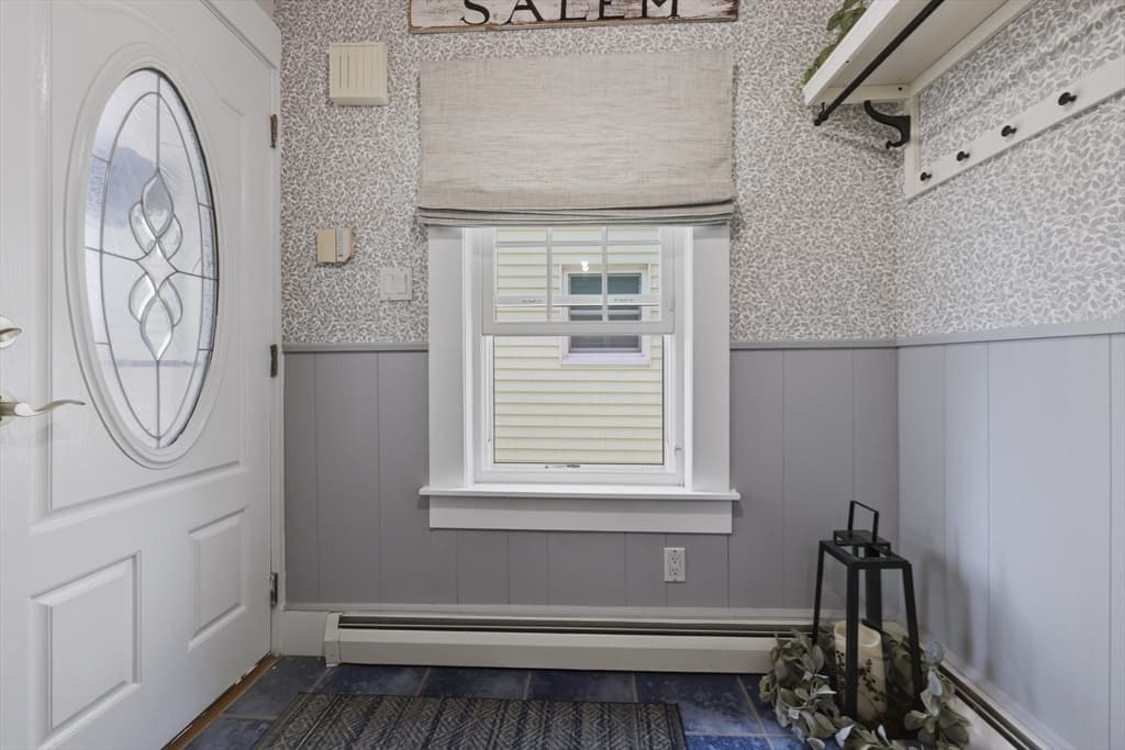 4 Waite St, Salem MA 01970 photo 6