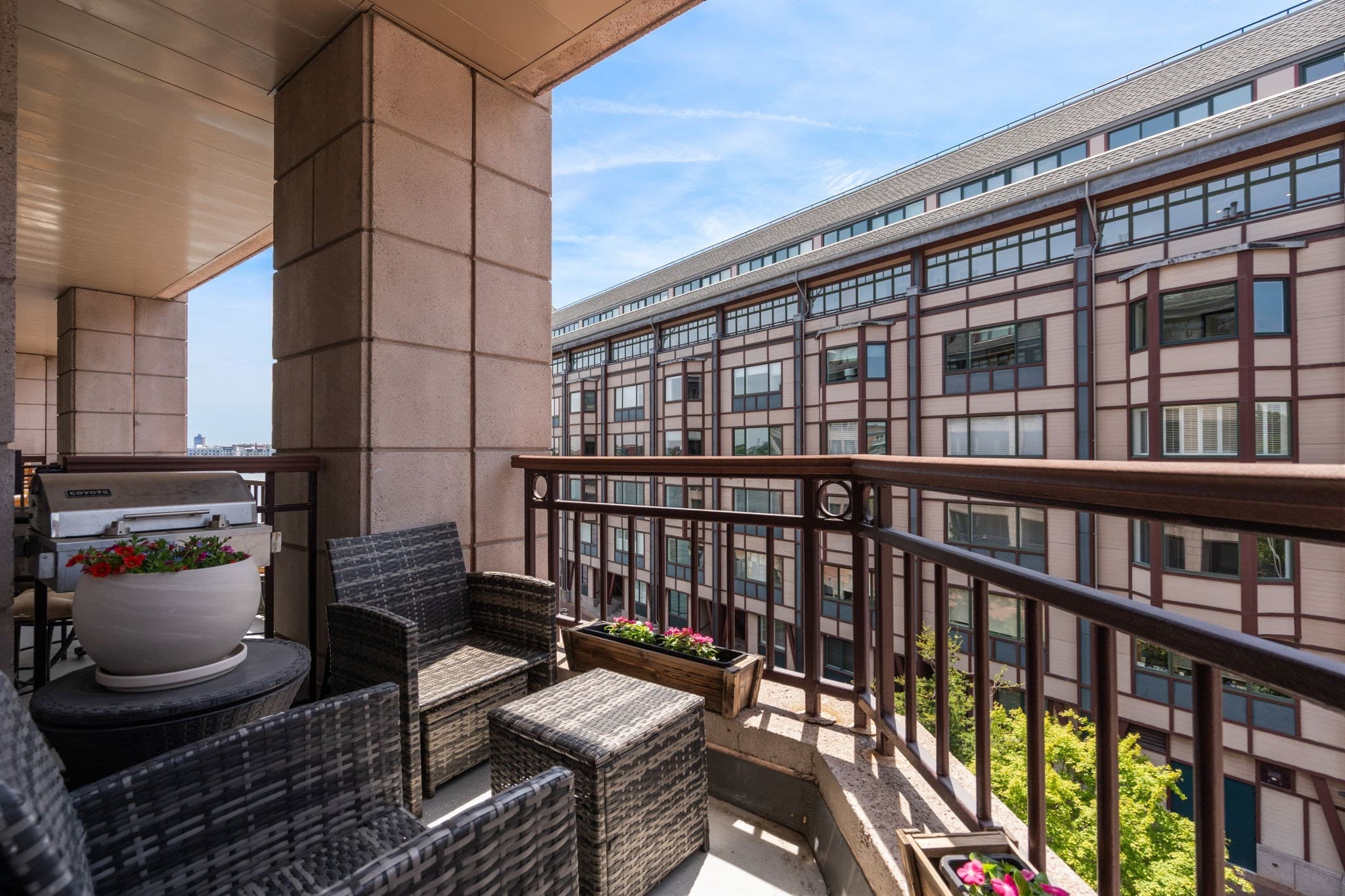 Condominium at 50 Battery St, Boston MA 02109, photo 38 of 42