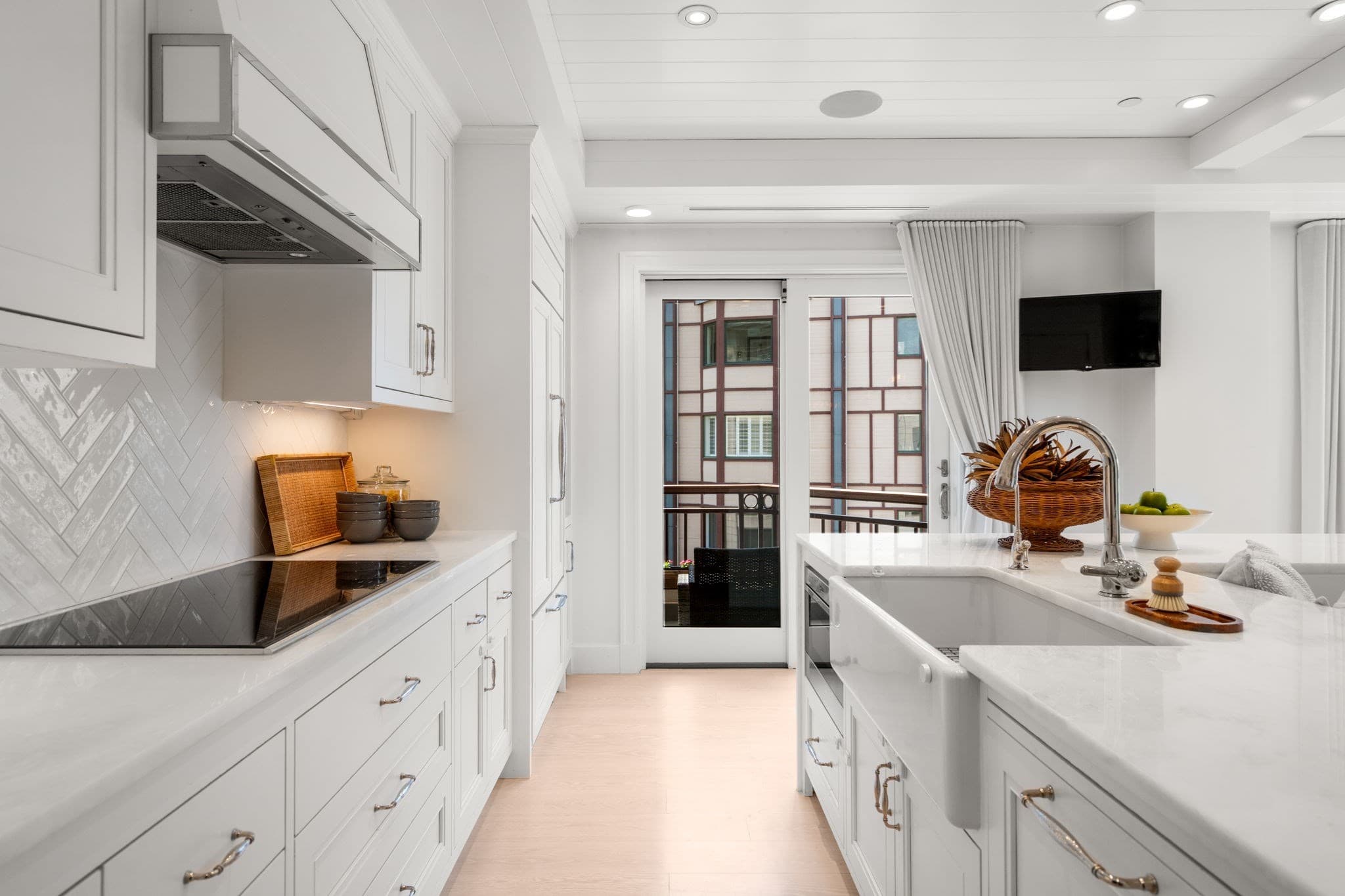 Condominium at 50 Battery St, Boston MA 02109, photo 8 of 42