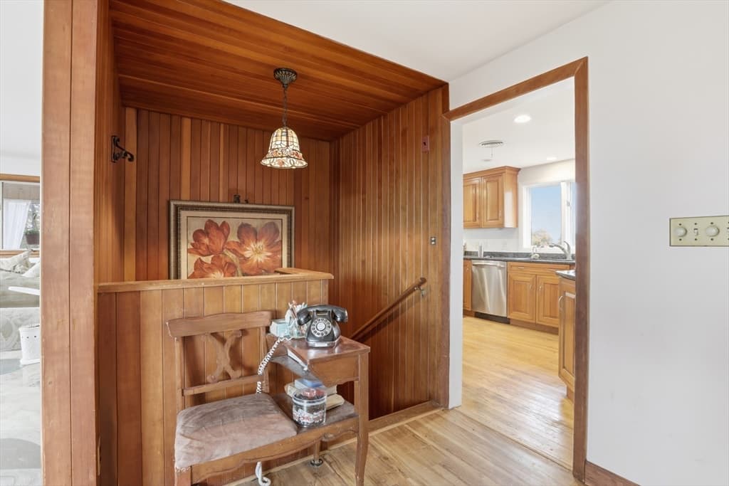 Single Family Residence at 22 Burdett Rd, Lynn MA 01904, photo 6 of 26