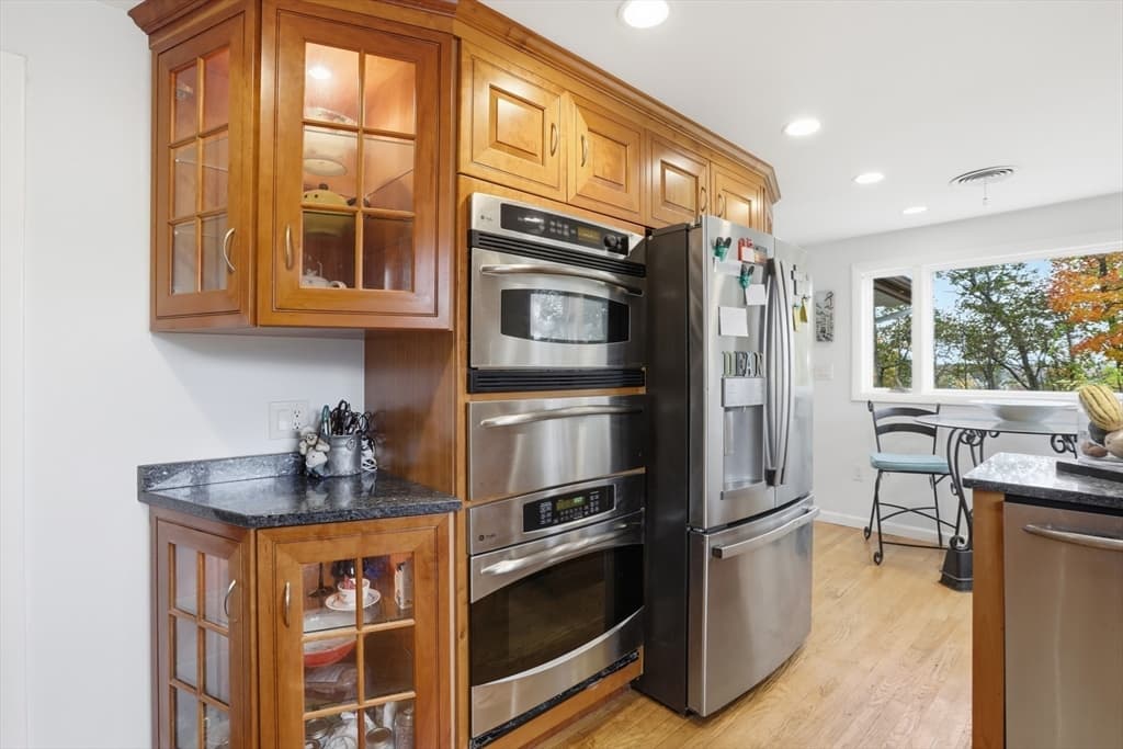 Single Family Residence at 22 Burdett Rd, Lynn MA 01904, photo 10 of 26