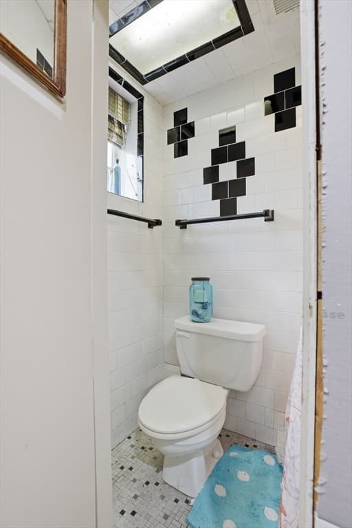 Single Family Residence at 22 Burdett Rd, Lynn MA 01904, photo 19 of 26