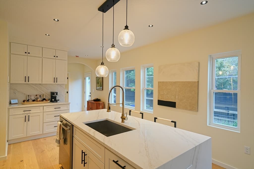 Condominium at 457 Summer St # 457, Arlington MA 02474, Arlington, photo 6 of 41