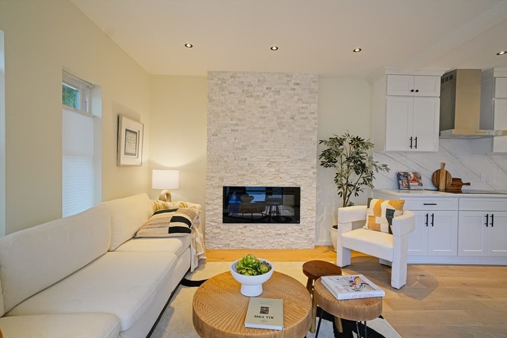 Condominium at 457 Summer St # 457, Arlington MA 02474, Arlington, photo 4 of 41
