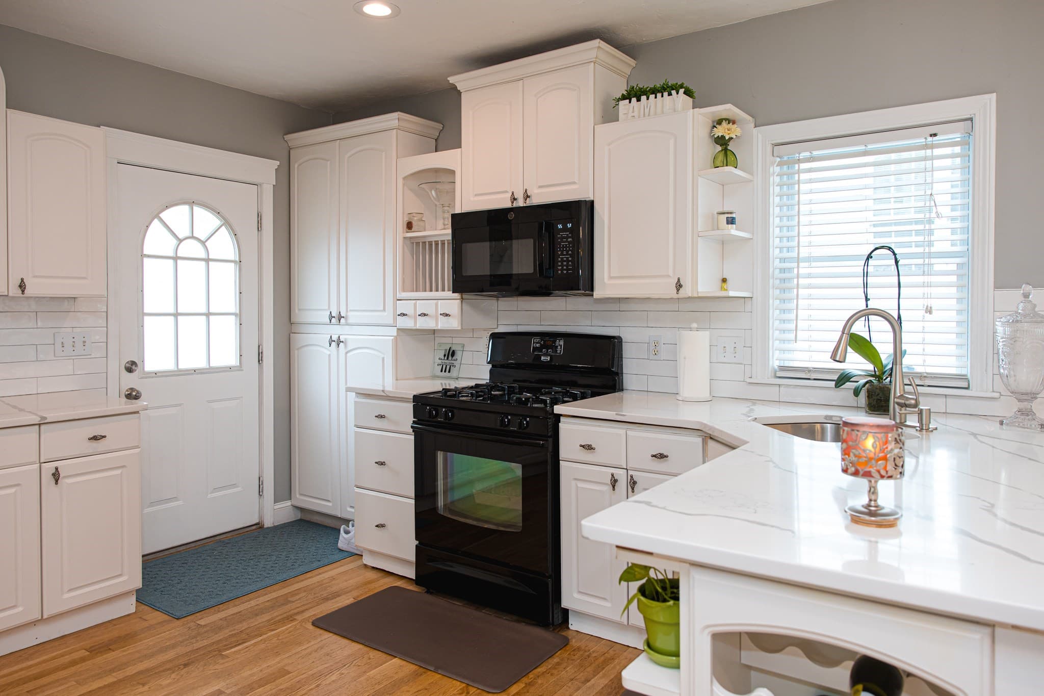 Single Family Residence at 120 Arlington St, Framingham MA 01702, photo 6 of 32