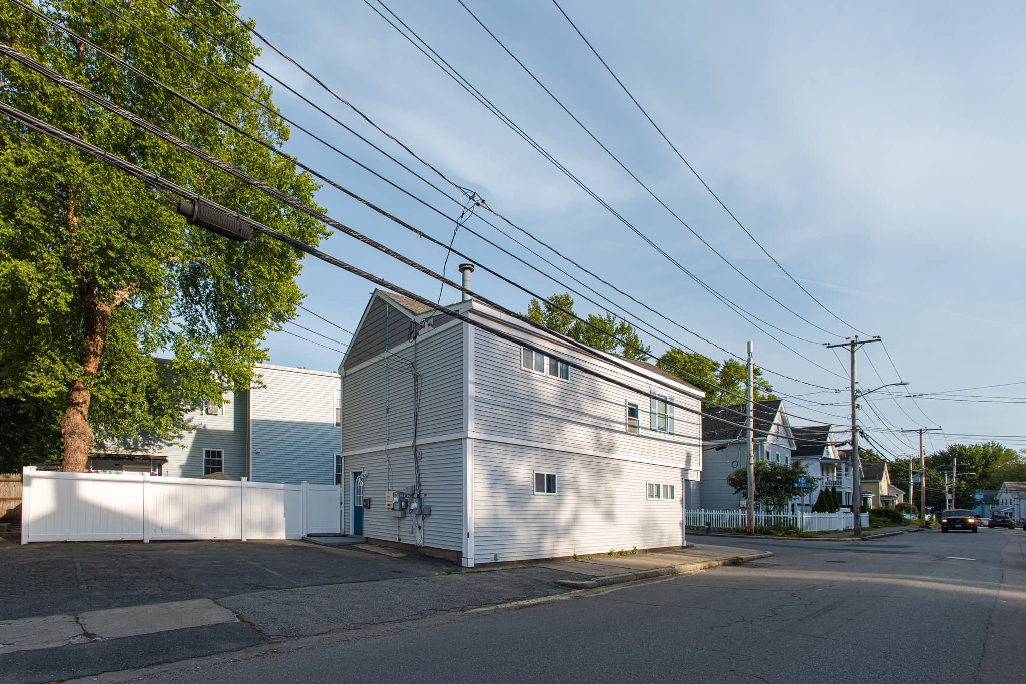 Single Family Residence at 120 Arlington St, Framingham MA 01702, photo 3 of 32