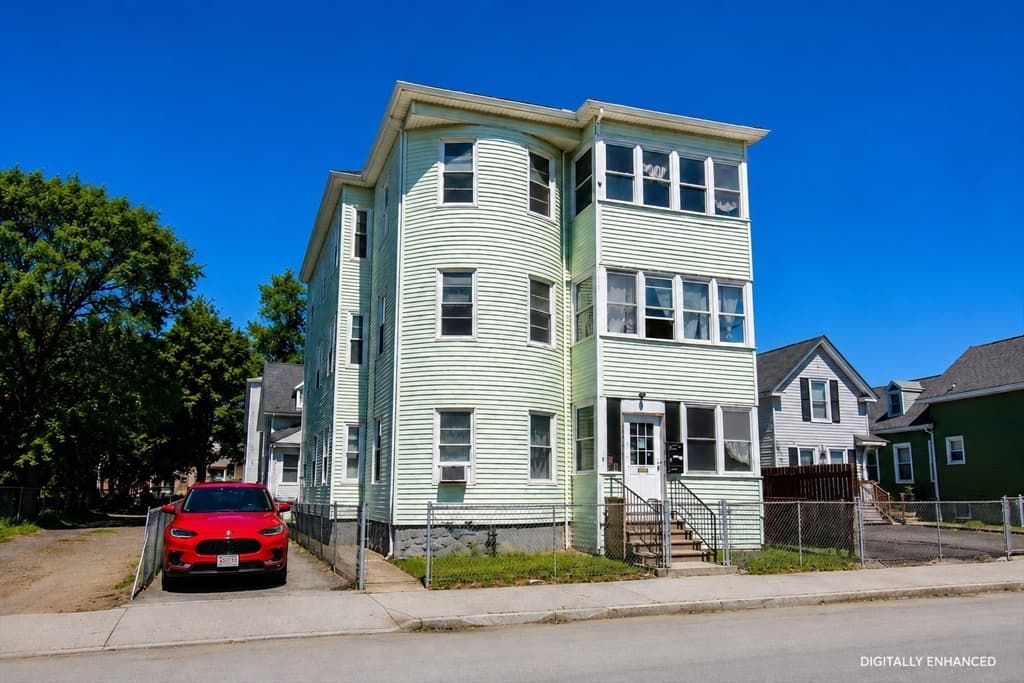 3 Family at 8 Douglas Street, Worcester MA 01603, photo 2 of 42