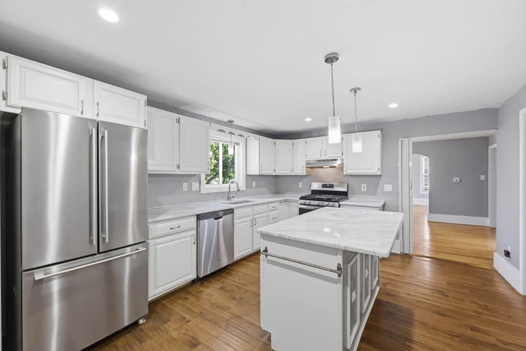 Single Family Residence at 57 May St, Worcester MA 01610, photo 17 of 42