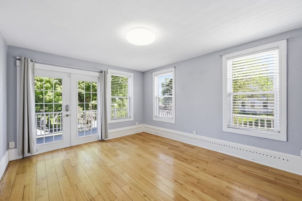 Single Family Residence at 57 May St, Worcester MA 01610, photo 11 of 42