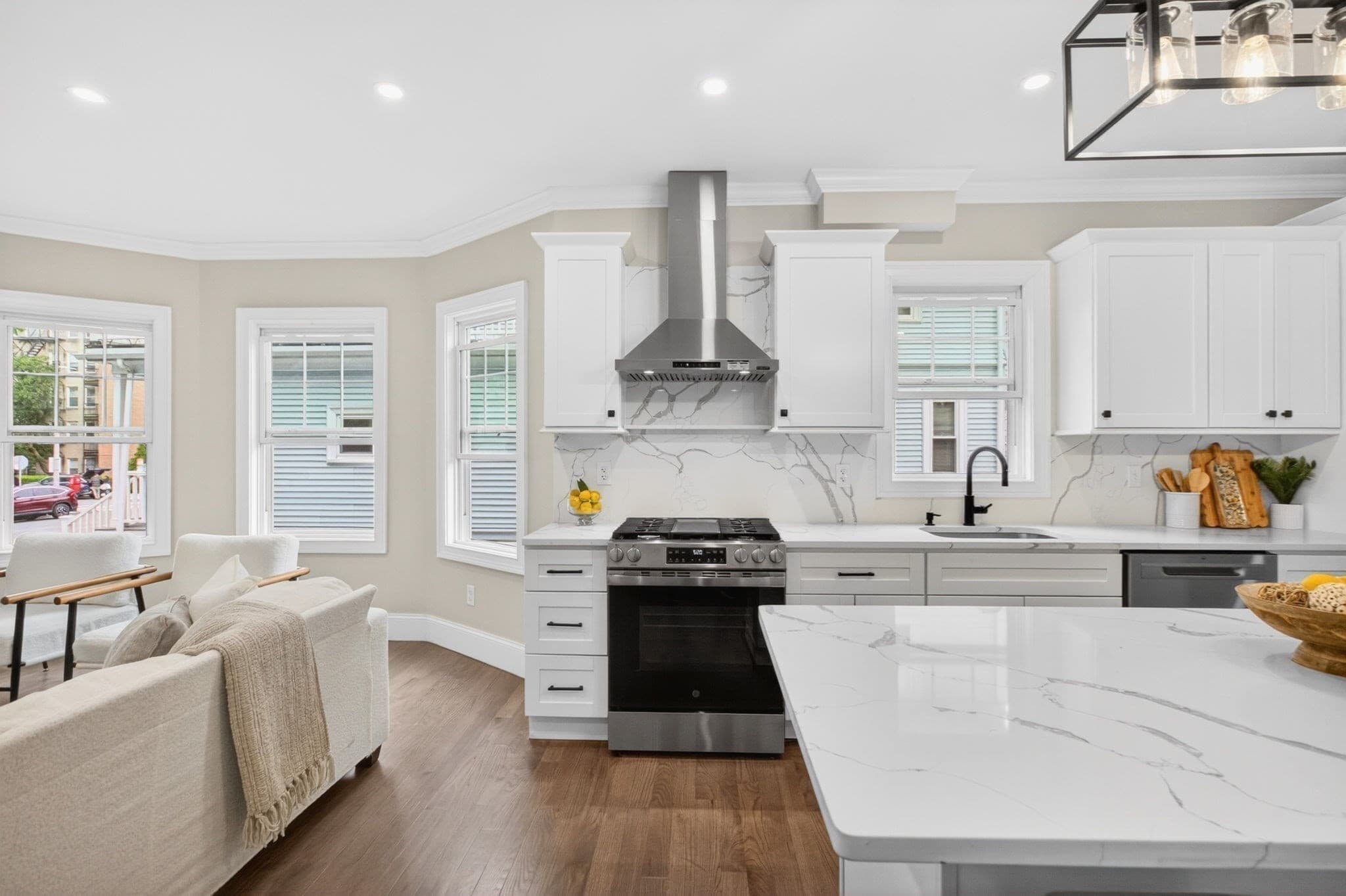 Condominium at 152 Washington St # 1, Boston MA 02135, photo 4 of 21