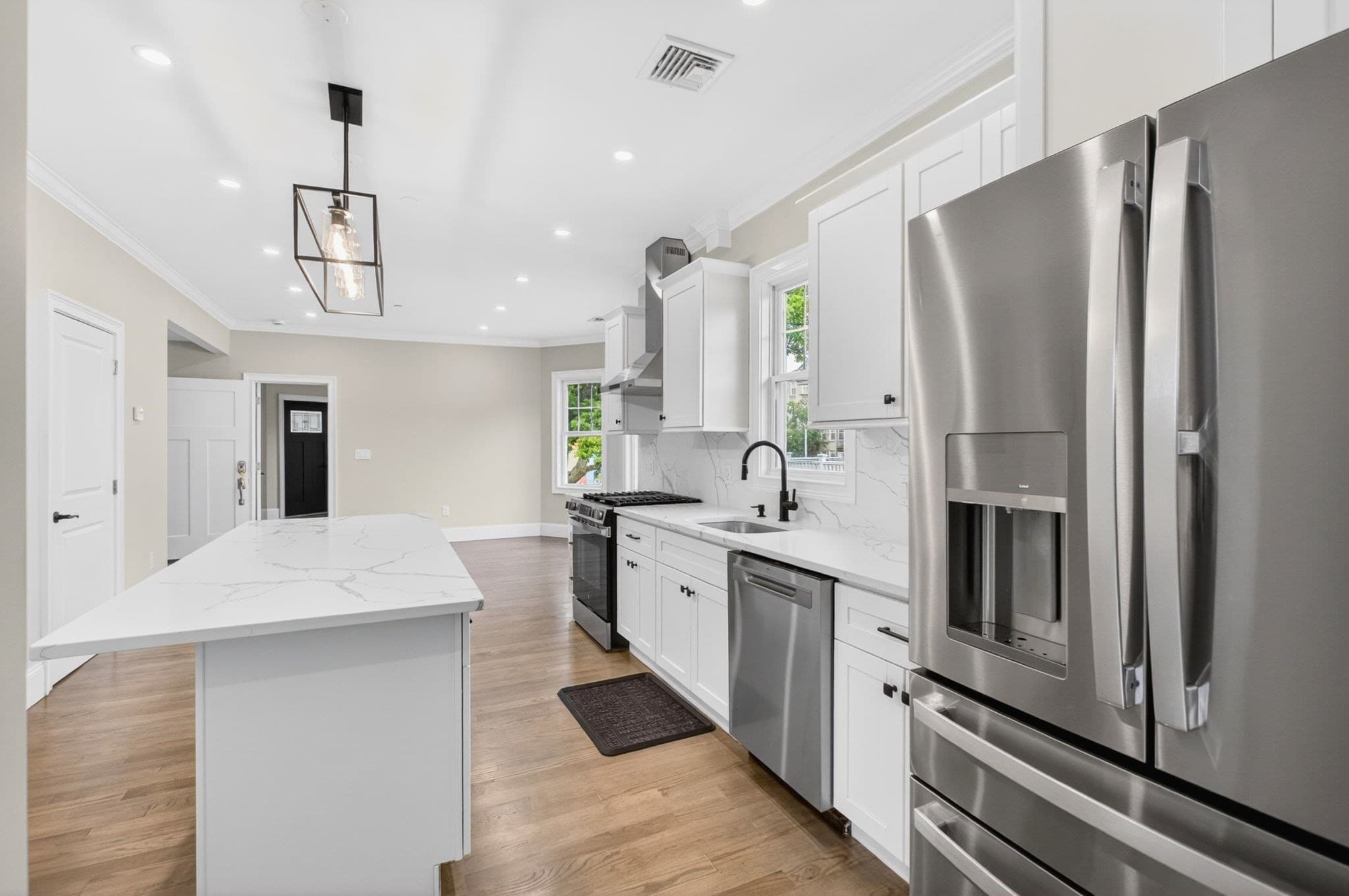 Condominium at 152 Washington St # 2, Boston MA 02135, photo 2 of 17
