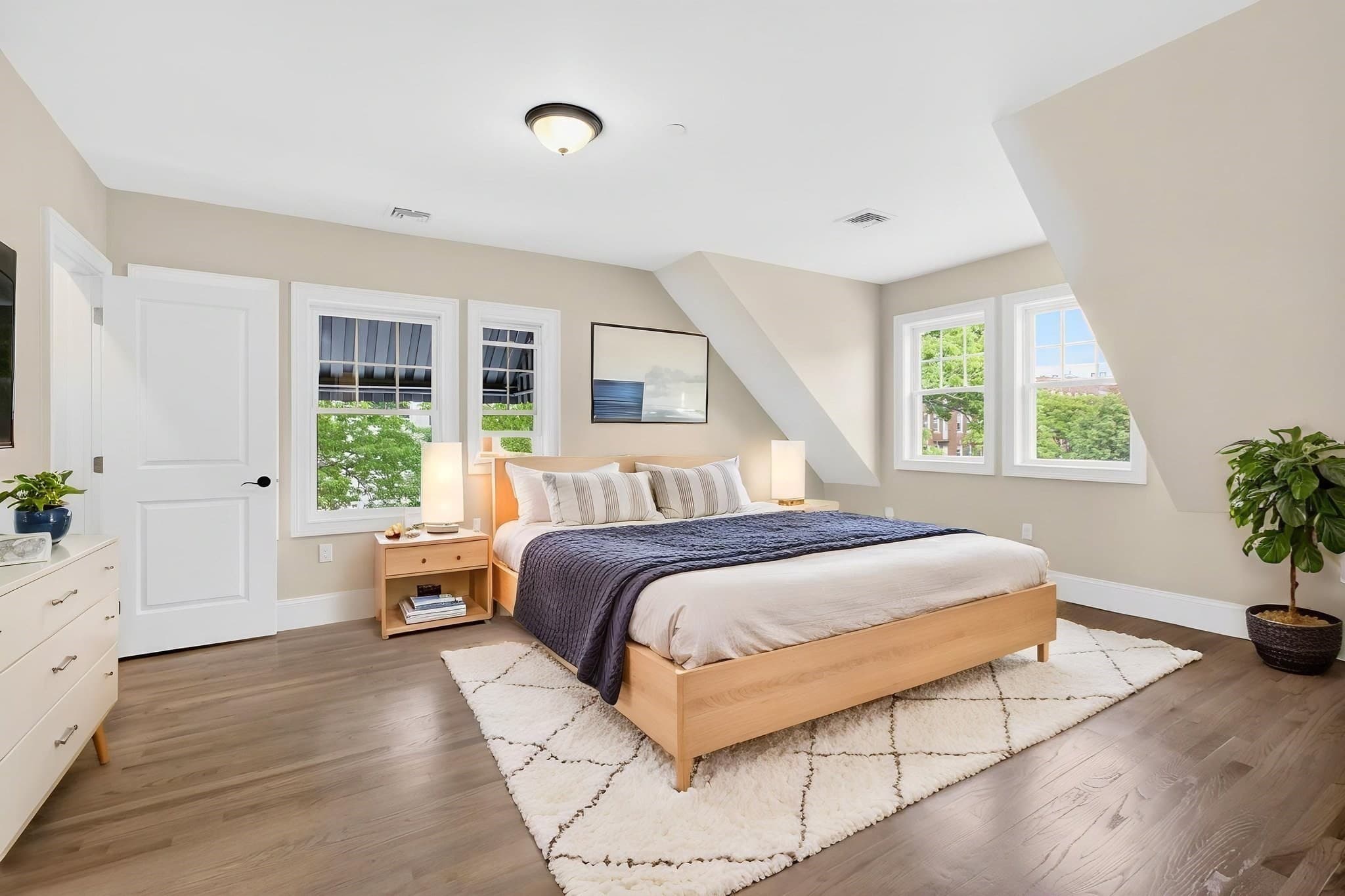 Condominium at 152 Washington St # 3, Boston MA 02135, photo 6 of 22