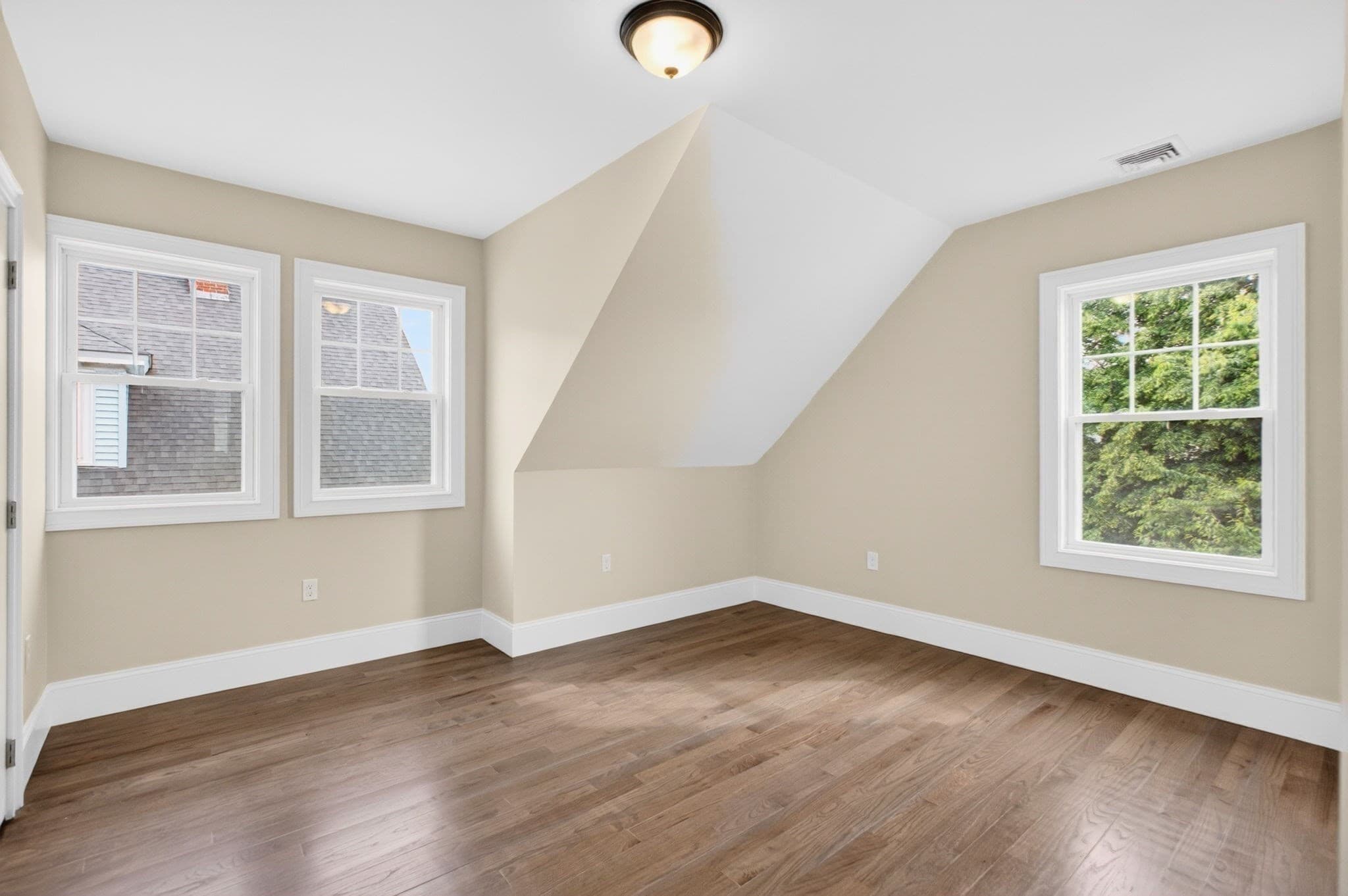 Condominium at 152 Washington St # 3, Boston MA 02135, photo 17 of 22