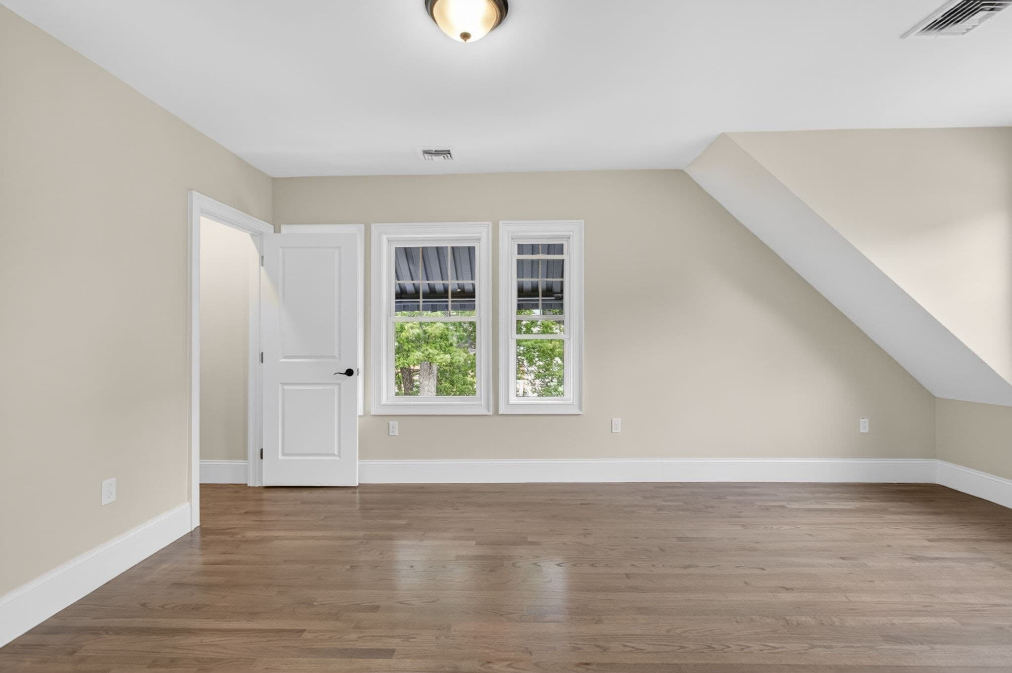 Condominium at 152 Washington St # 3, Boston MA 02135, photo 8 of 22