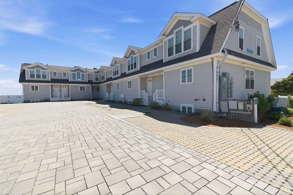 9 Chase Ave # 7, Dennis MA 02639 photo 2