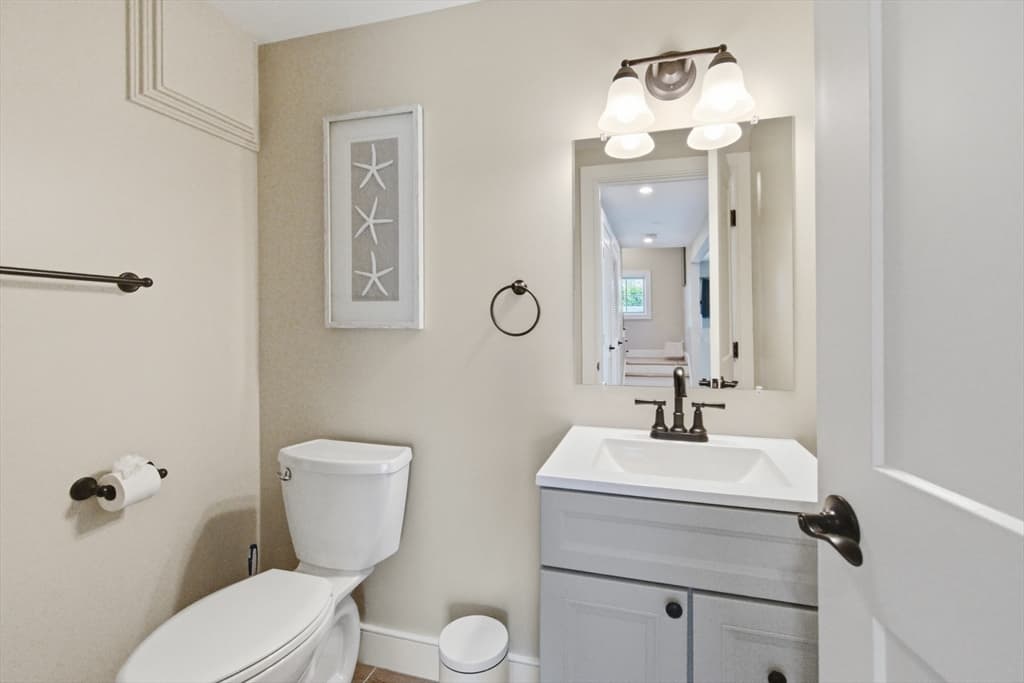9 Chase Ave # 7, Dennis MA 02639 photo 32