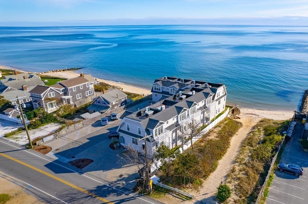 9 Chase Ave # 7, Dennis MA 02639