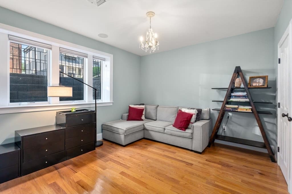 Condominium at 110 Park St # 5, Boston MA 02132, Boston, photo 15 of 17