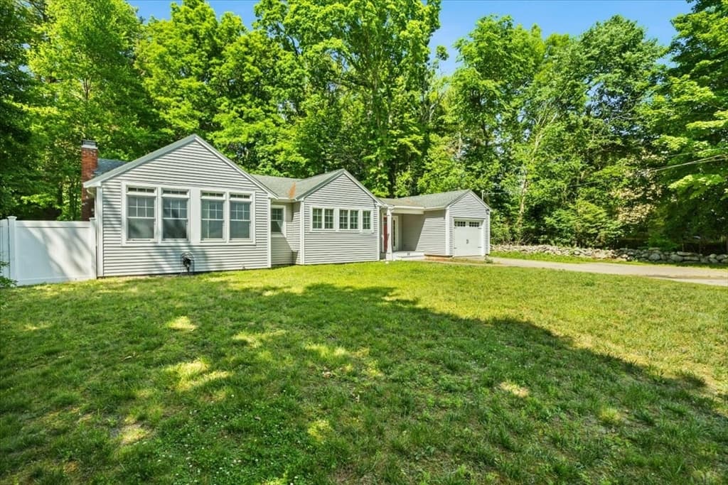 Single Family Residence at 38 Fruit Street, Mansfield MA 02048, photo 4 of 40